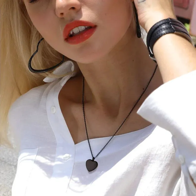 Collier en Forme de Cœur Personnalisé avec Gravure