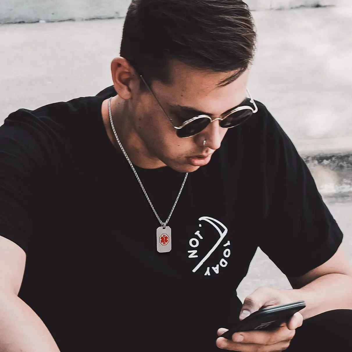 Collier Médical Personnalisé avec Gravure ID d'Urgence 