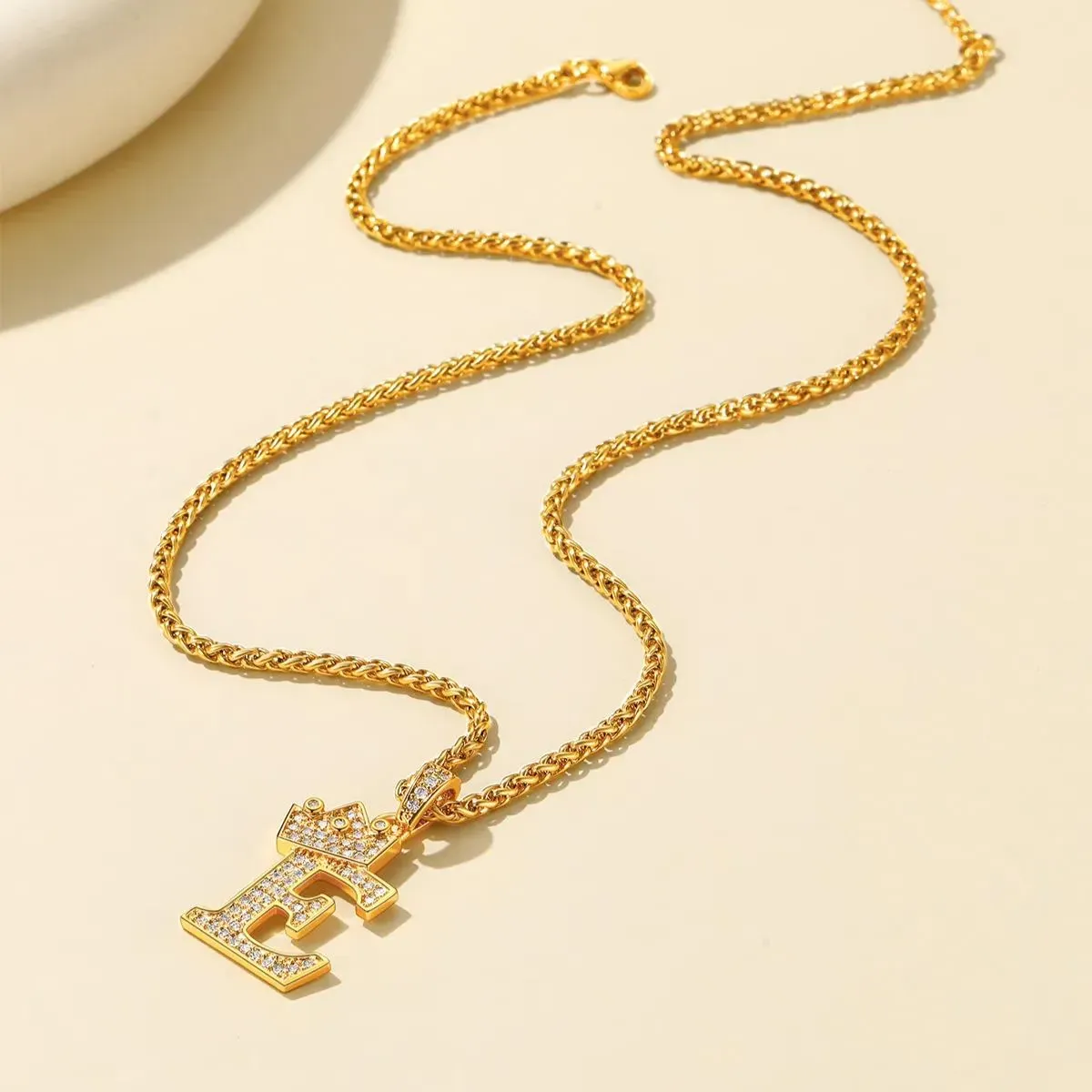 Collier Plaqué Or 18K avec Couronne