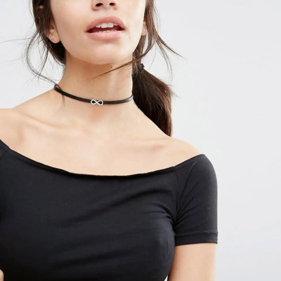 Collier Ras-de-Cou en Cuir Noir pour Femme
