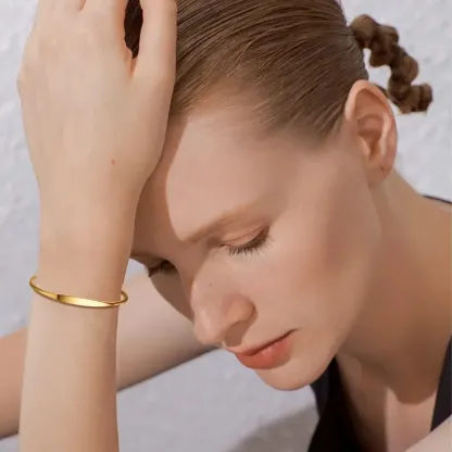 Bracelet Manchette Personnalisé Gravé pour Femme