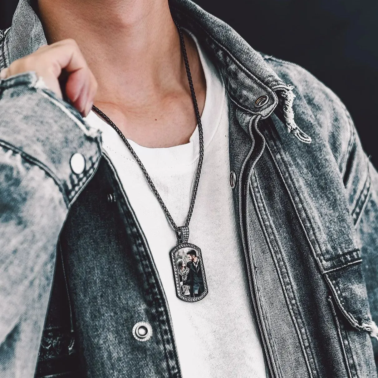 Collier Pendentif Plaque Militaire Personnalisée avec Zirconium