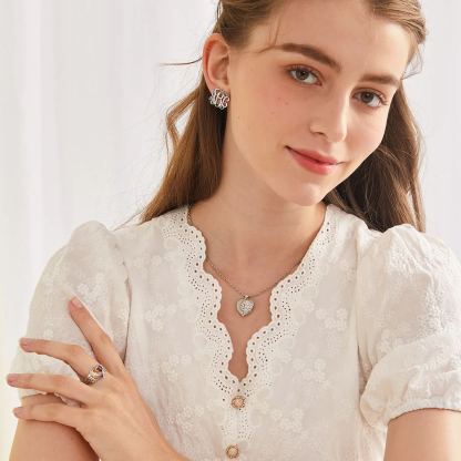 Collier Médaillon Ailes d'Ange