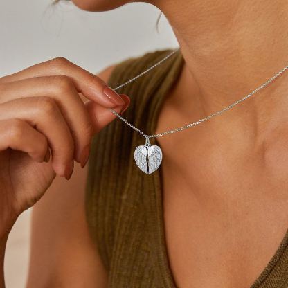 Collier Médaillon Cœur Ailes d'Ange Personnalisé avec Photo pour Femme