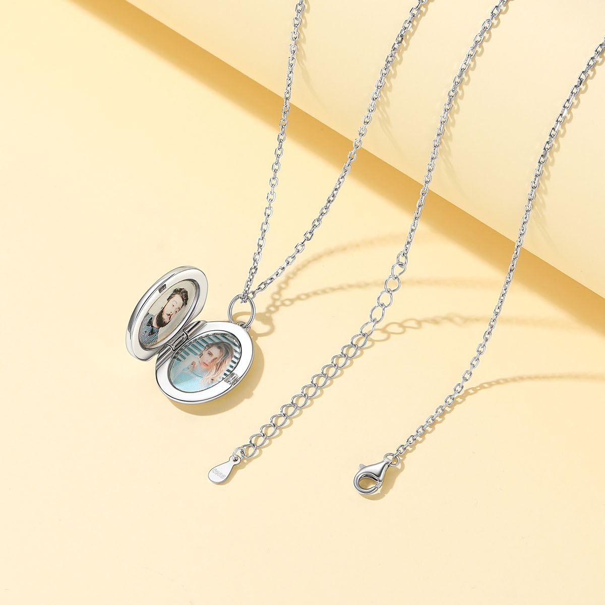 Collier avec Médaillon Ovale Personnalisé et Photos argenté