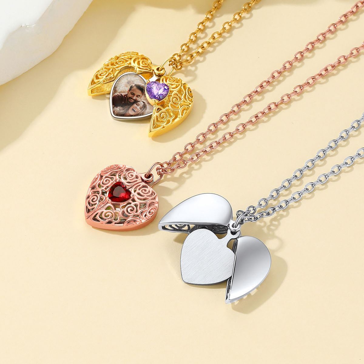 Collier Médaillon Rose Cœur Personnalisé collection
