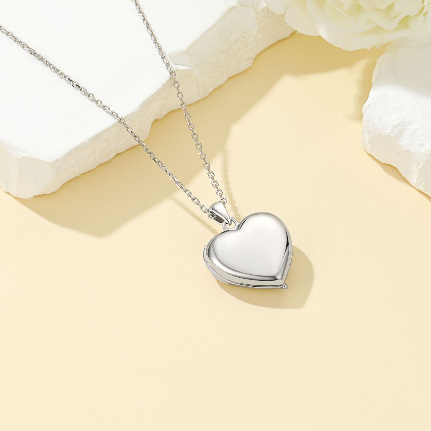 Collier Médaillon Personnalisé Rose