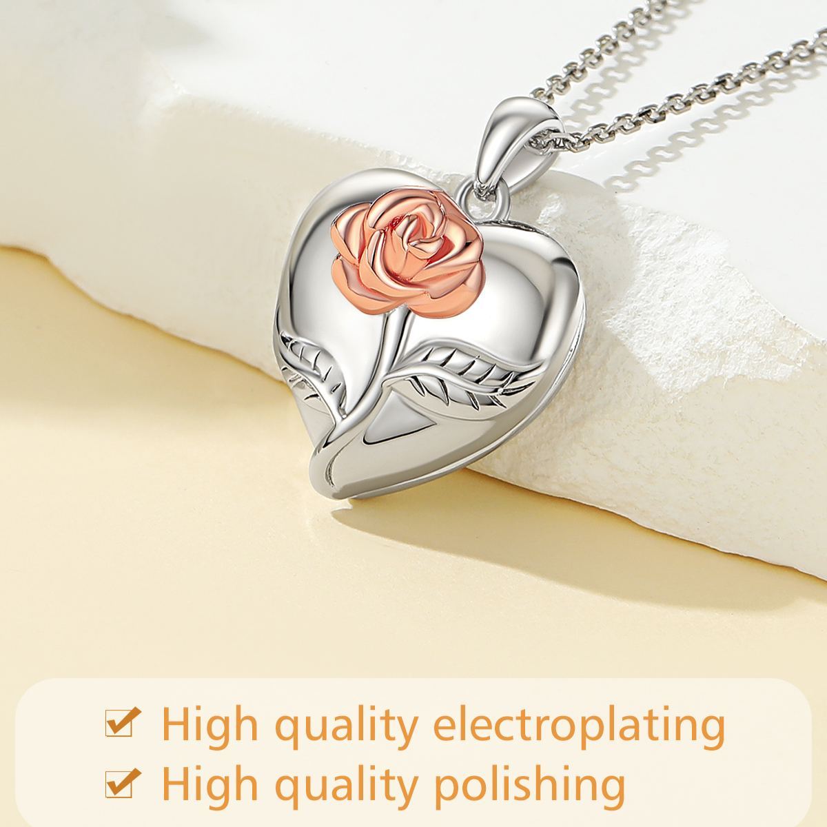 Collier Médaillon Personnalisé Rose avec Photo