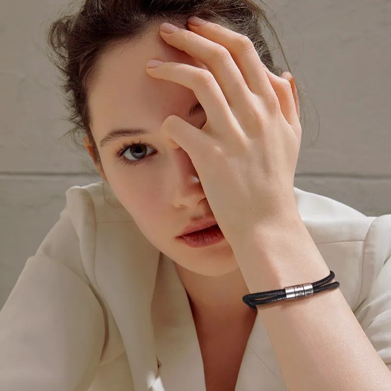 Bracelet en Cuir Personnalisé avec Perles Gravées pour femme