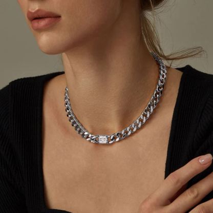 Collier Ras-de-Cou Chaîne Cuban 7MM avec Pierre de Naissance pour Femme