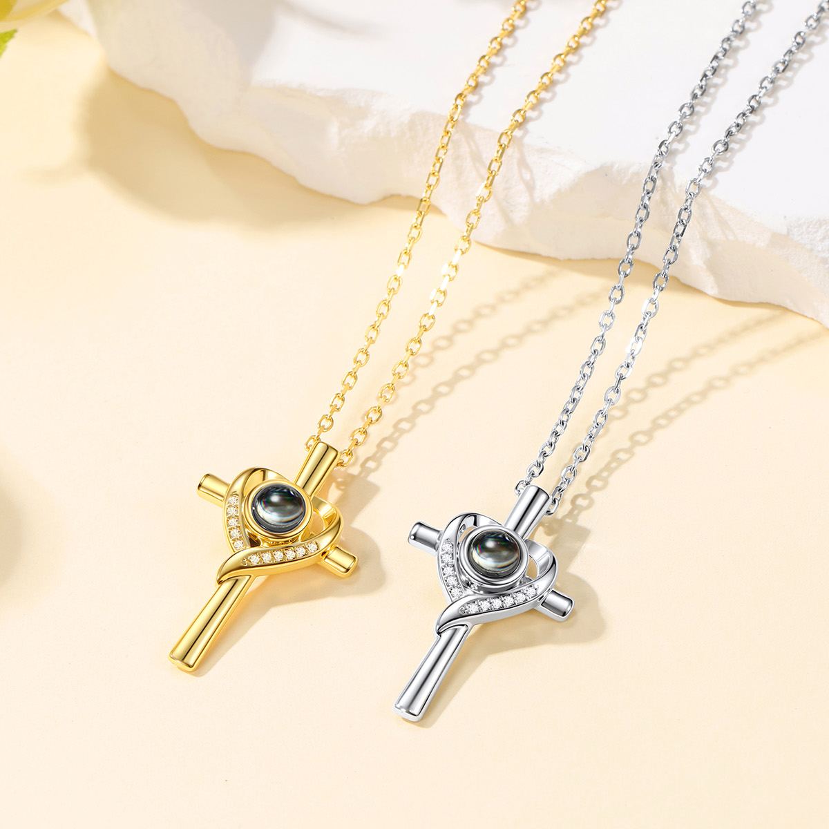 Collier Croix à Photo Projetée Personnalisée Cadeau pour Femme