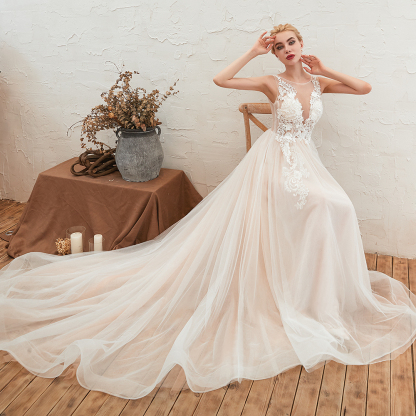 BMbridal Unique Tulle V-Neck Ivory Affordable Wedding Dress with Appliques