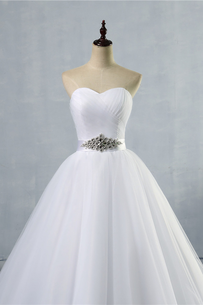 BMbridal Chic Strapless Sweetheart White Tulle Wedding Dress Sleeveless Beadings Bridal Gowns with Sash-BMbridal