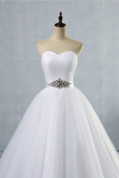 BMbridal Chic Strapless Sweetheart White Tulle Wedding Dress Sleeveless Beadings Bridal Gowns with Sash-BMbridal