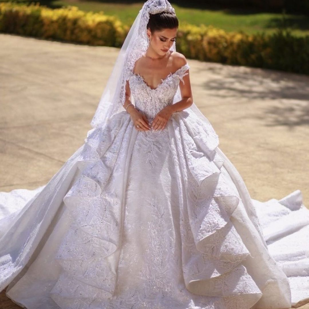 BMbridal Off-the-Shoulder Ball Gown Wedding Derss With Lace Appliques-BMbridal