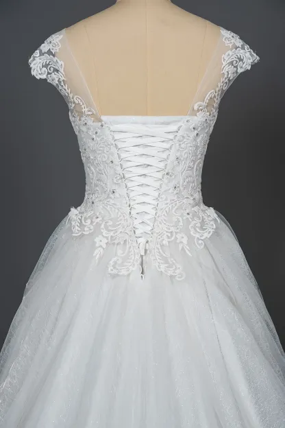 Stunning Cap Sleeve Ball Gown Sheer Tulle Wedding Dress with Lace V-Neck