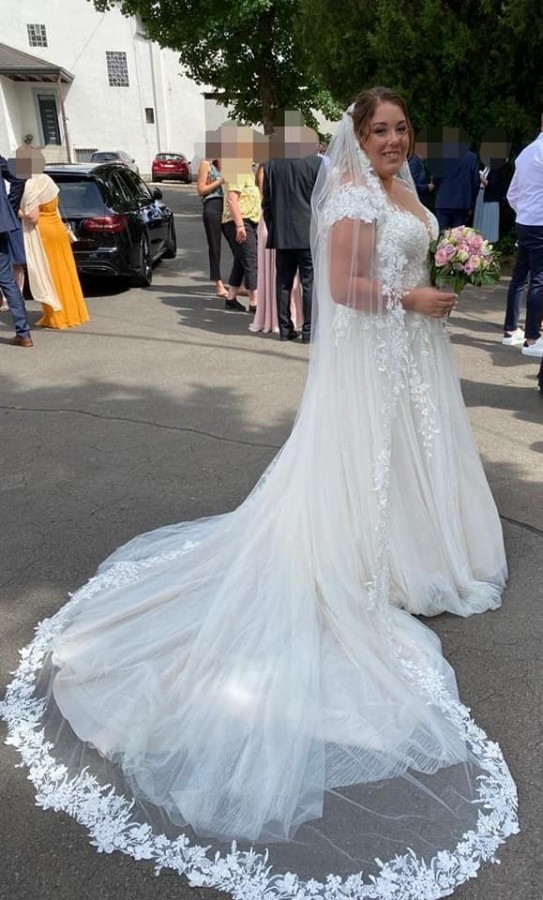 Bmbridal Cap Sleeves Princess Wedding Dress Lace Appliques Long-BMbridal