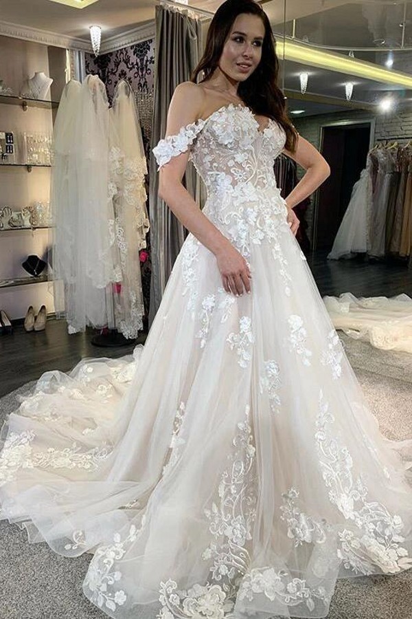 Elegant Long A-Line Tulle Off-the-Shoulder Wedding Dress with Lace Appliques