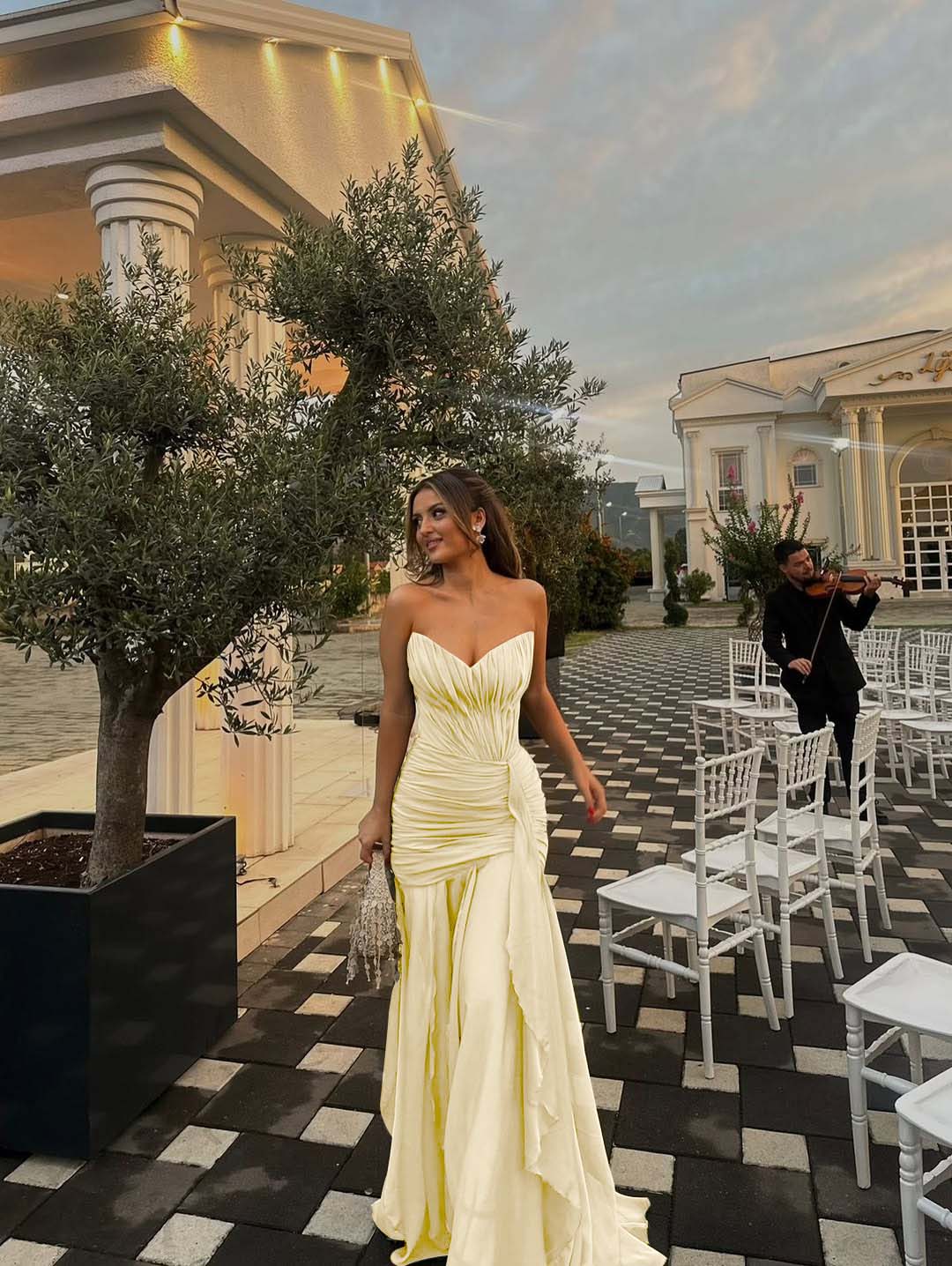Strapless V Neck Sleeveless Long Prom Dress With Pleated Ruffle