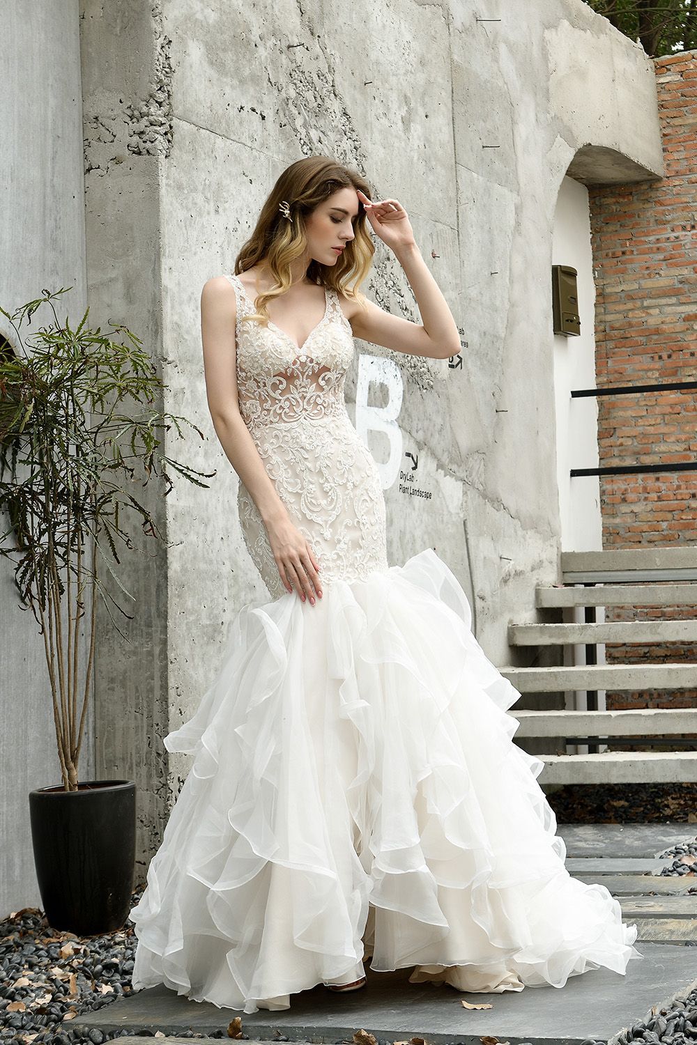 BMbridal Elegant Mermaid Tulle Lace White Wedding Dresses with Appliques