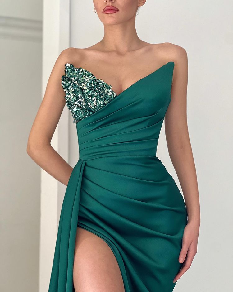 Bmbridal Dark Green Mermiad V-Neck Ruffles Prom Dress with Split