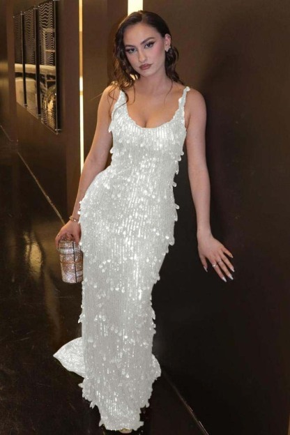 Glamorous Green Spaghetti Strap Sleeveless Long Prom Dress With Beadings