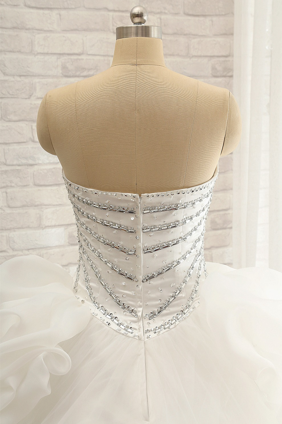 BMbridal Glamorous Sweetheart White Sequins Wedding Dresses With Appliques Tulle Ruffles Bridal Gowns Online-BMbridal