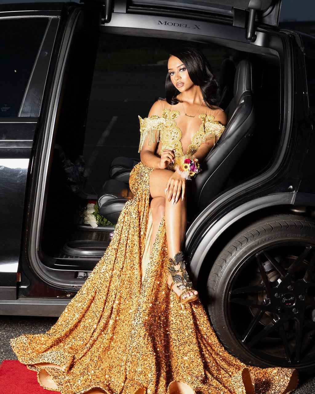 Golden Hour Glamour - Beaded Fringe Mermaid Prom Dress with Plunging Neckline