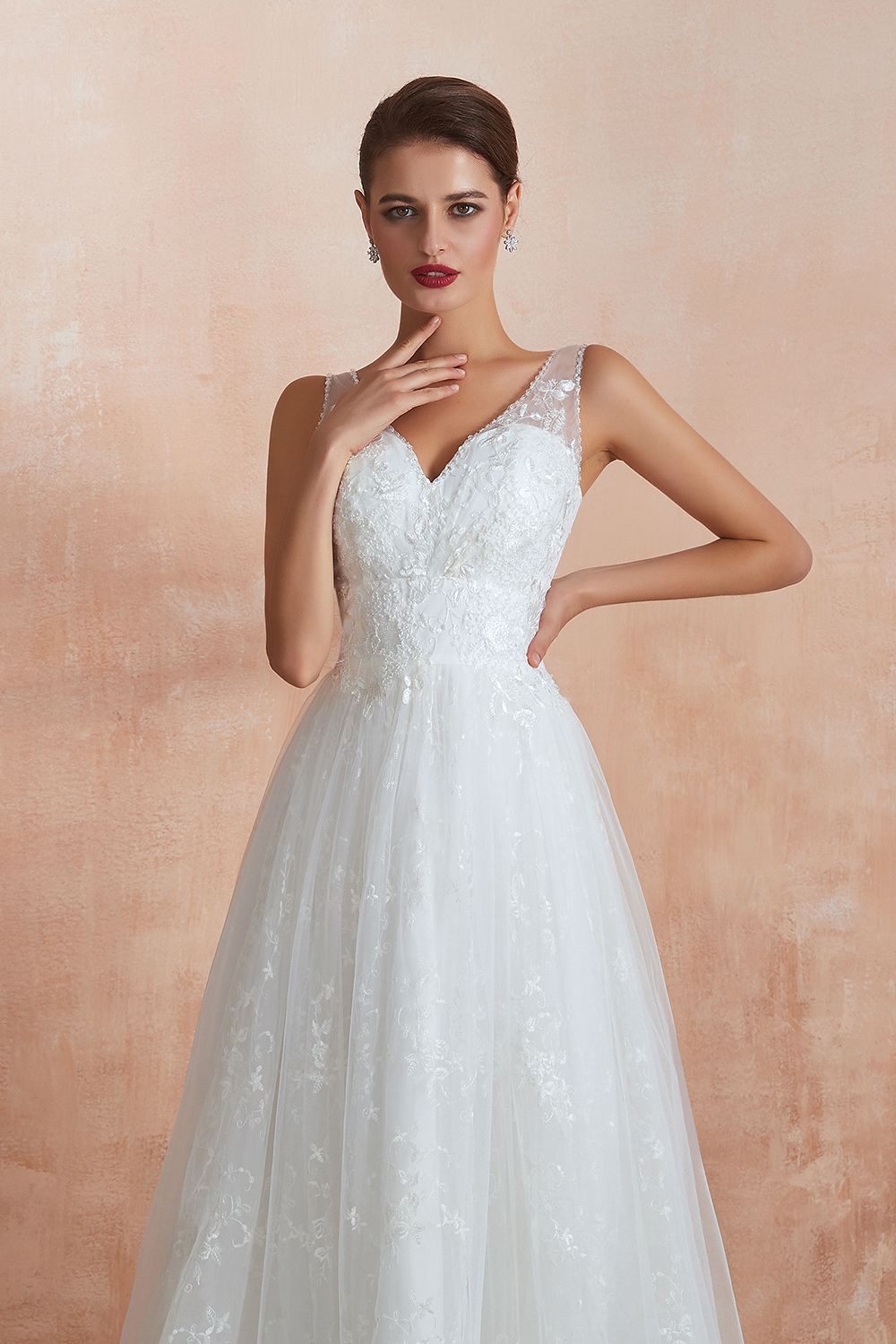 BMbridal Affordable V-Neck Tulle Lace Long White Wedding Dresses Online