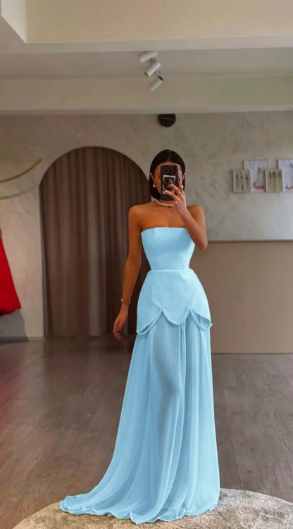 White Strapless Sleeveless Long Prom Dress With Pleated Beading