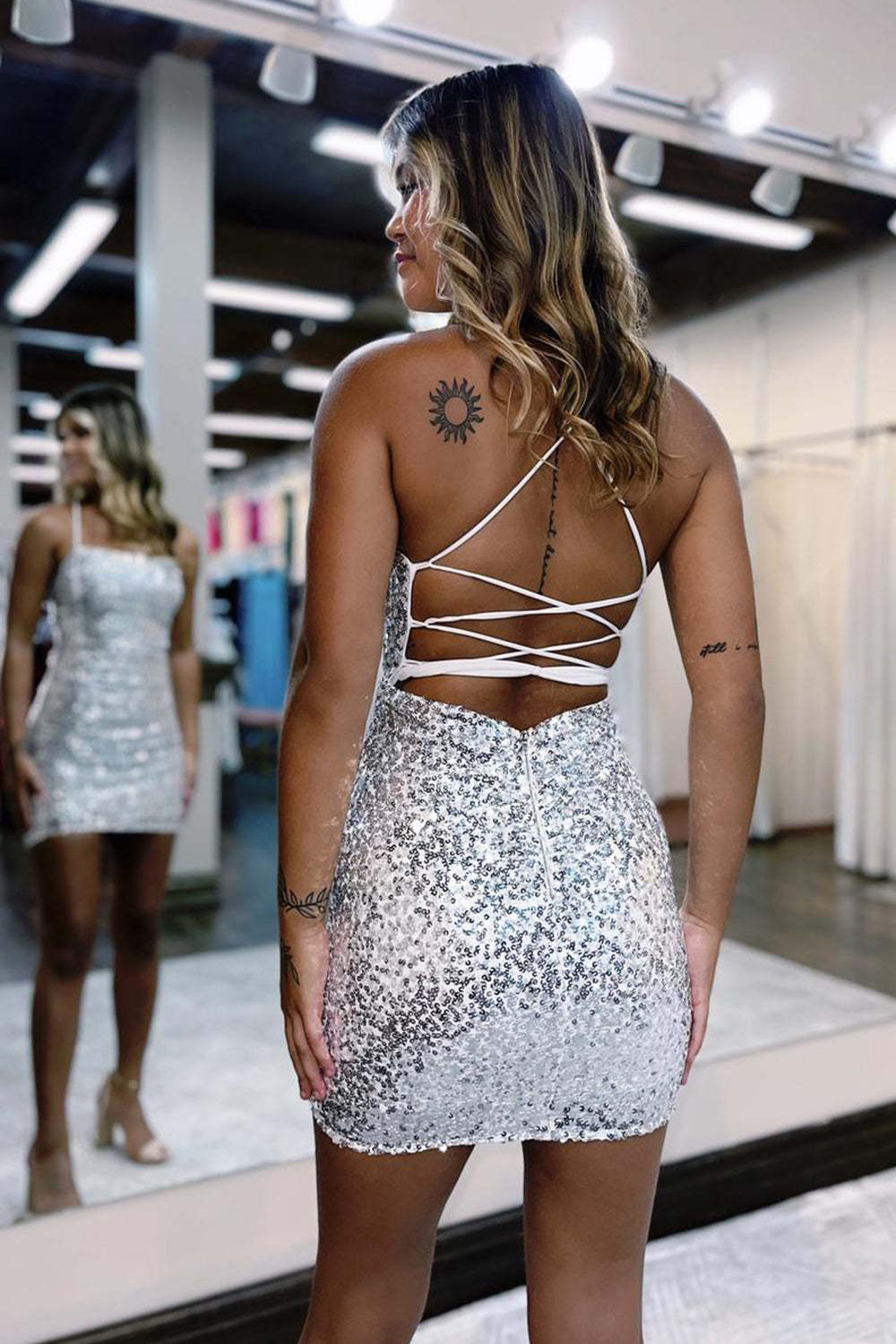 Sparkly Black Sequined Zipper Spaghetti Straps Tight Short Homecoming Dress