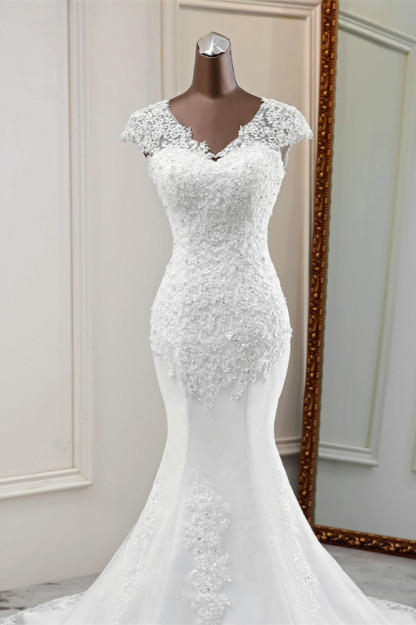 BMbridal Luxury V-Neck Sleeveless White Lace Mermaid Wedding Dresses with Appliques