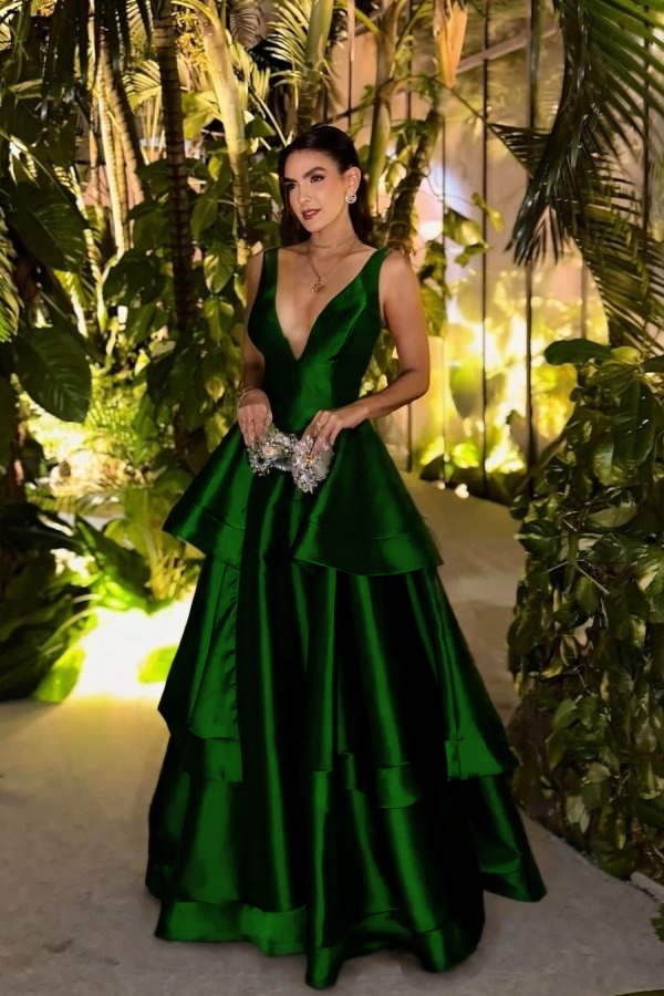 Straps Deep V Neck Sleeveless A Line Long Prom Dress With Pleated