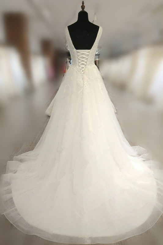BMbridal Glamorous White Tulle Lace Wedding Dress V-Neck Sleeveless Appliques Bridal Gowns On Sale-BMbridal