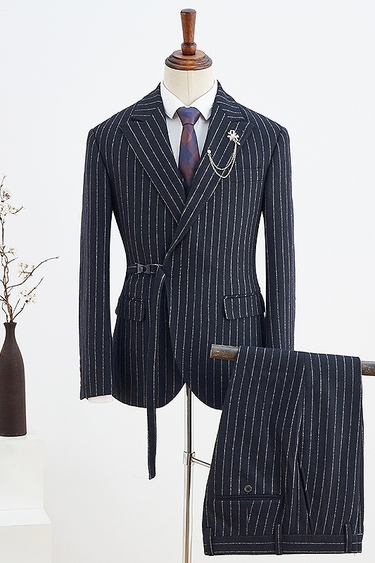Formal Black Peaked Lapel Striped Men Suits For Prom