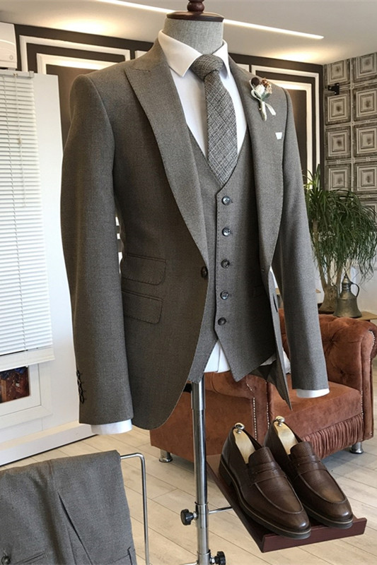 Fashion Coffee Peaked Lapel Three Pieces Men Suits For Business-BMbridal