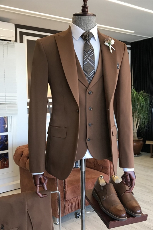 Fancy Brown Peaked Lapel Three Pieces Men Suits For Business-BMbridal