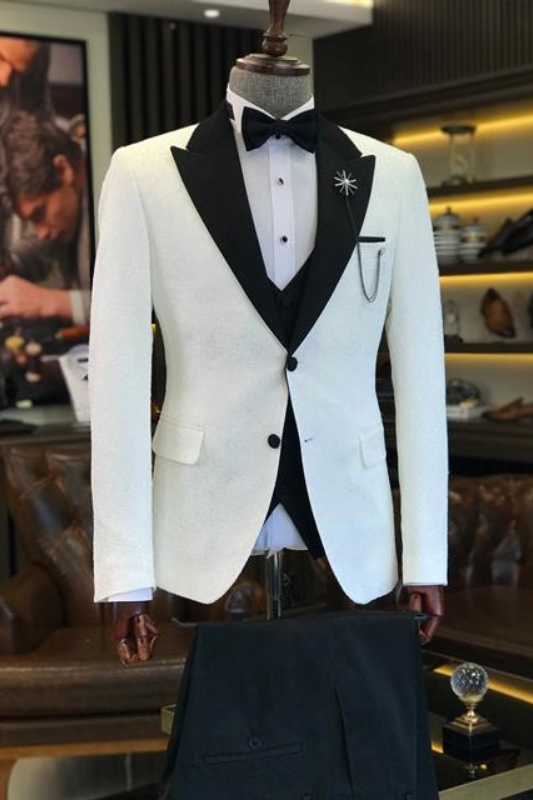 Stylish White Peaked Lapel Three Pieces Jacquard Prom Suits-BMbridal