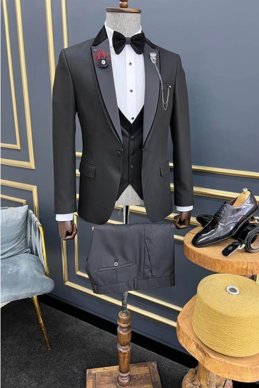 Chic Dark Gray Peaked Lapel Three Pieces Business Suits-BMbridal