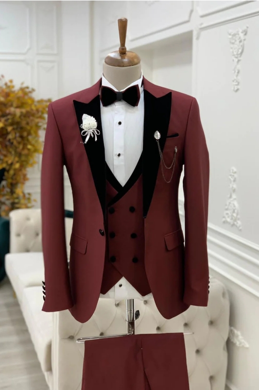 Glamorous Burgundy Peaked Lapel Three Pieces Prom Suits-BMbridal