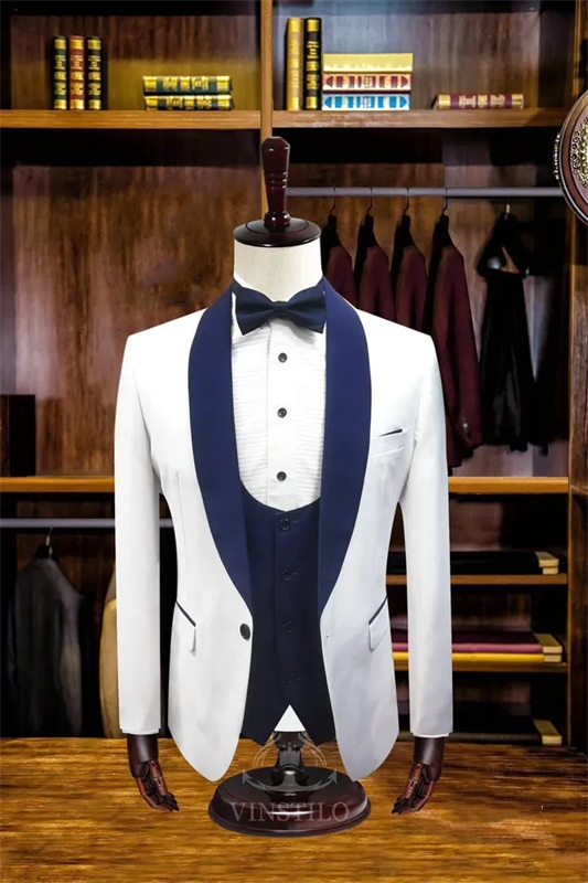 Glamorous Navy Blue Shawl Lapel Three Pieces Wedding Suits-BMbridal