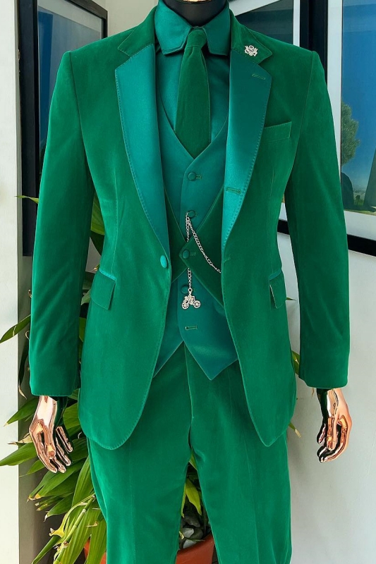 Fashion Green Velvet Notched Lapel Three Pieces Prom Suits-BMbridal