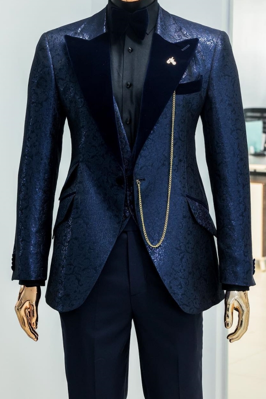 Navy Blue Peaked Lapel Jacquard Three Pieces New Arrival Prom Suits-BMbridal