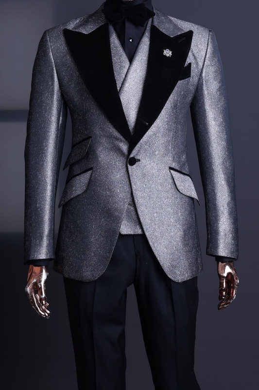 Newest Gray Peaked Lapel Three Pieces Prom Suits-BMbridal