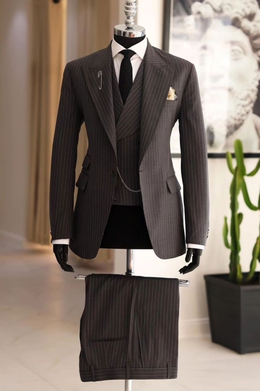 Brown Striped Peaked Lapel Three Pieces Slim Fit Business Suits-BMbridal