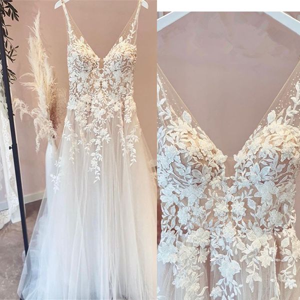 Bmbridal V-Neck Wedding Dress Sleeveless Tulle With Lace Appliques-BMbridal