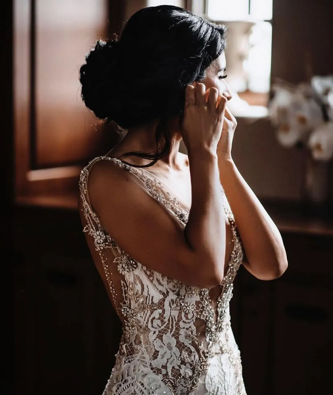 Amazing Wide Straps Open Back Mermaid V-Neck Wedding Dress with Appliques Lace