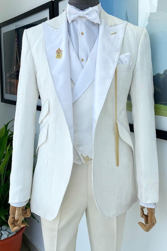 Simple White Jacquard Peaked Lapel Three Pieces Prom Suits-BMbridal