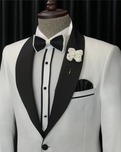 Chic White Three Pieces Slim Fit Wedding Groom Suits-BMbridal
