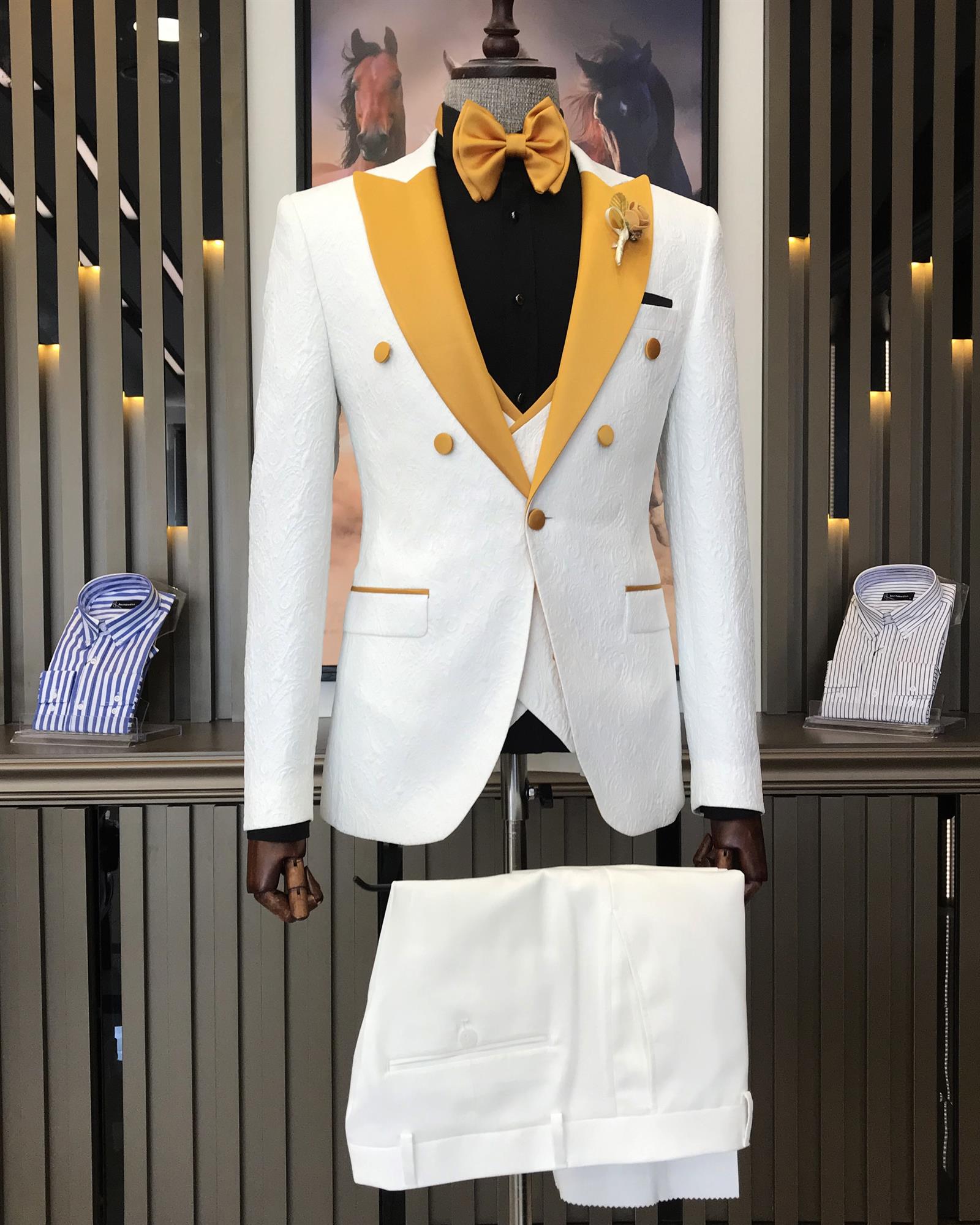 White Three Pieces Jacquard Peaked Lapel Wedding Men Suit-BMbridal